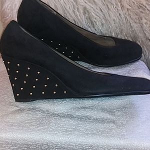 Aerosoles studded wedge heel shoes